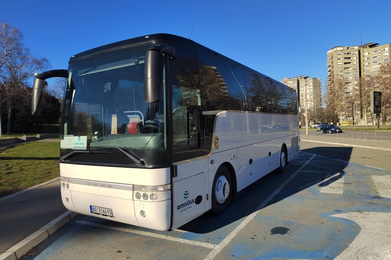 VAN-HOOL_2